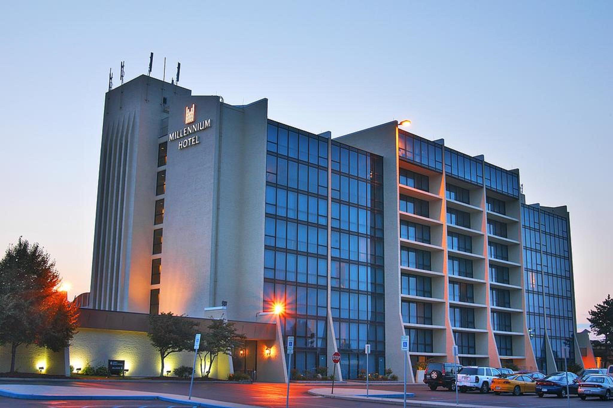 M Hotel Buffalo Cheektowaga Exterior photo